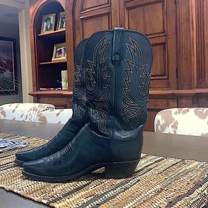 High quality western boots by lucchese